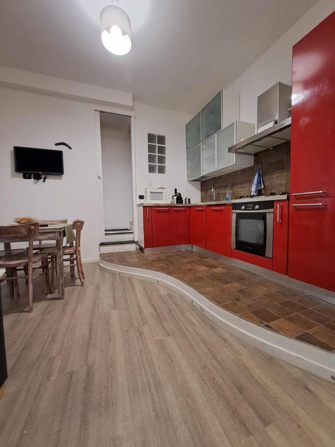 Appartamento In Centro Savona Exterior photo
